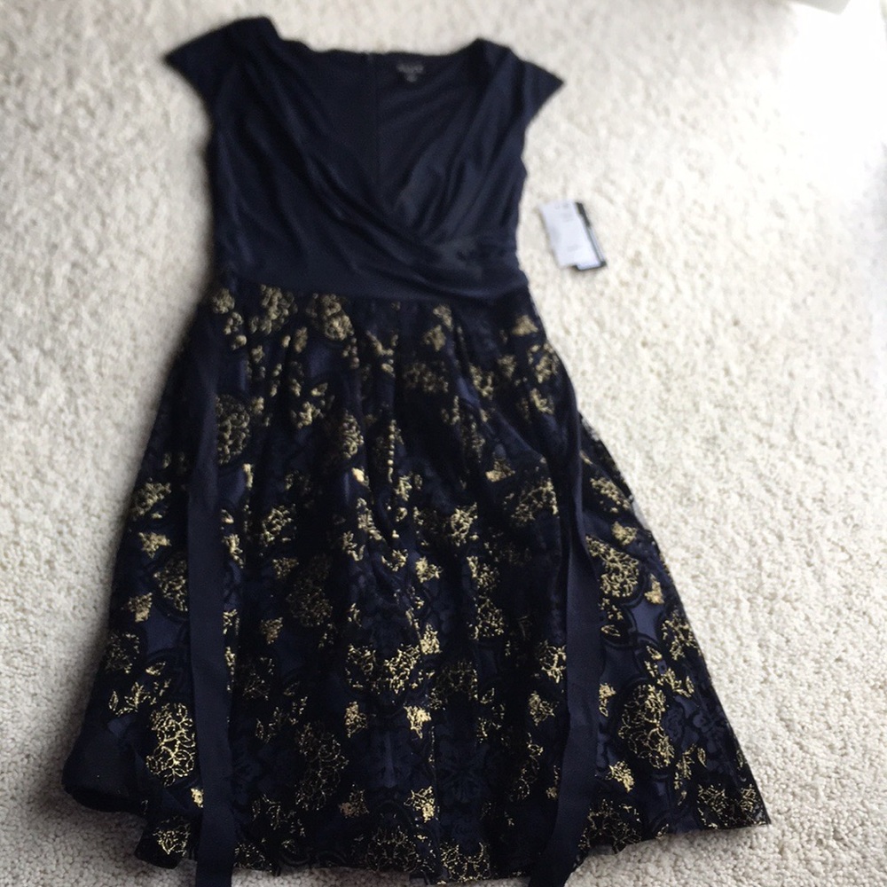 SLNY Navy Evening Dress.    Size 6